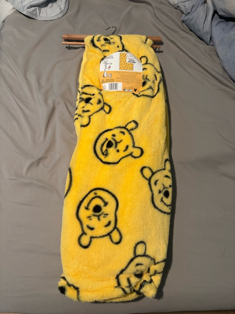 Winnie the Pooh Disney Yellow Faux Fur Plush Soft Throw Blanket with Pooh heads